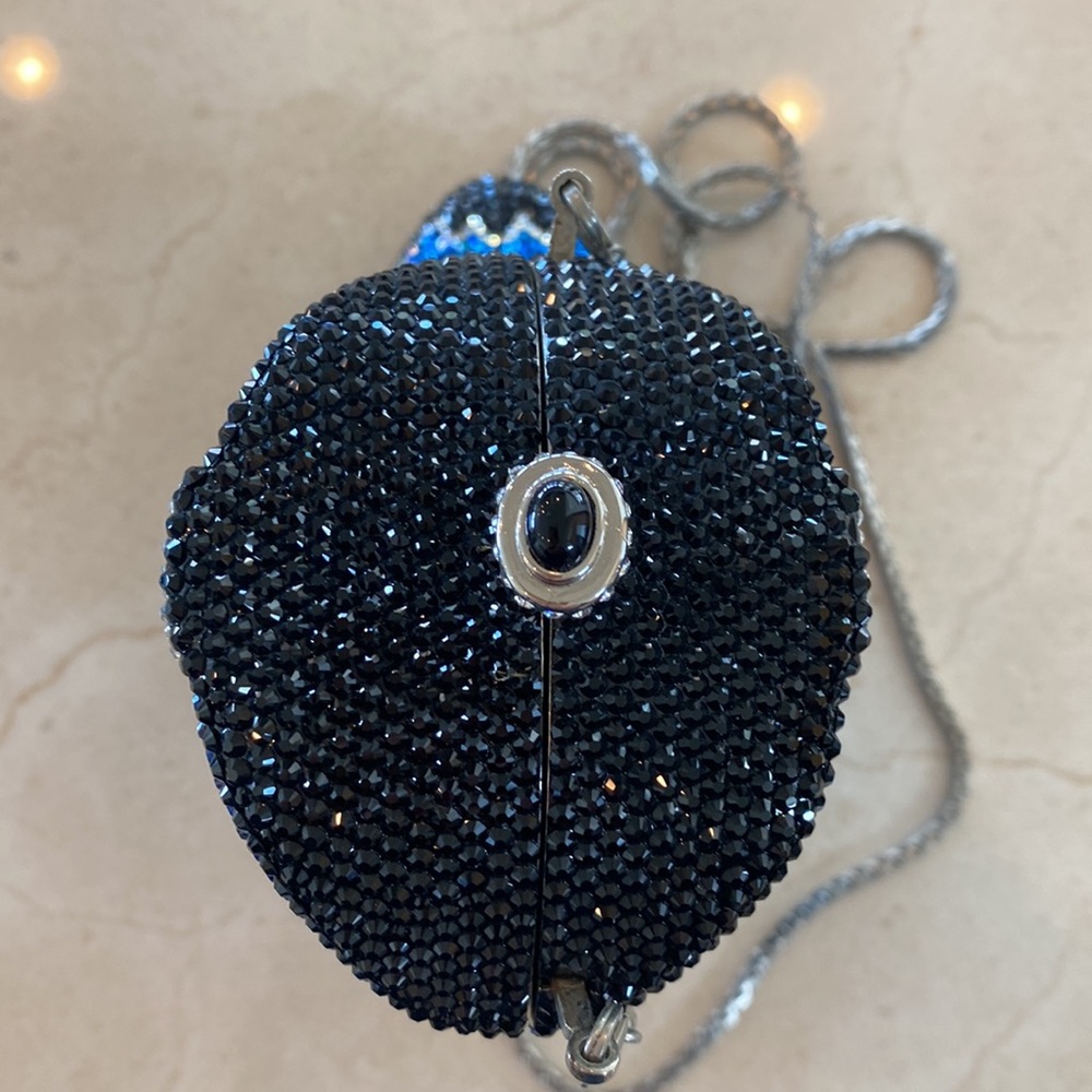 Judith Leiber Couture purse EUC - Picture 4 of 8
